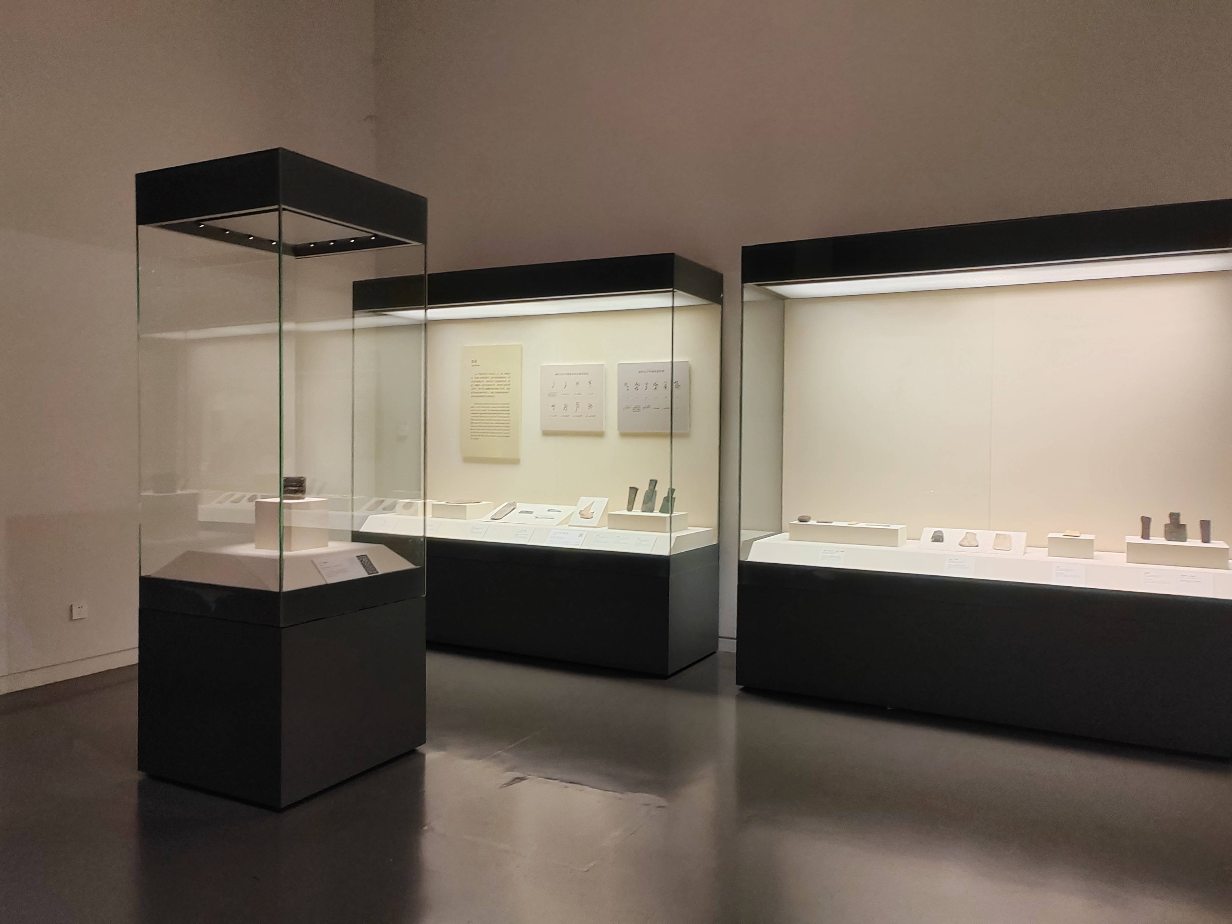 博物(wù)館展櫃的低反射夾膠玻璃的種類及區(qū)别 